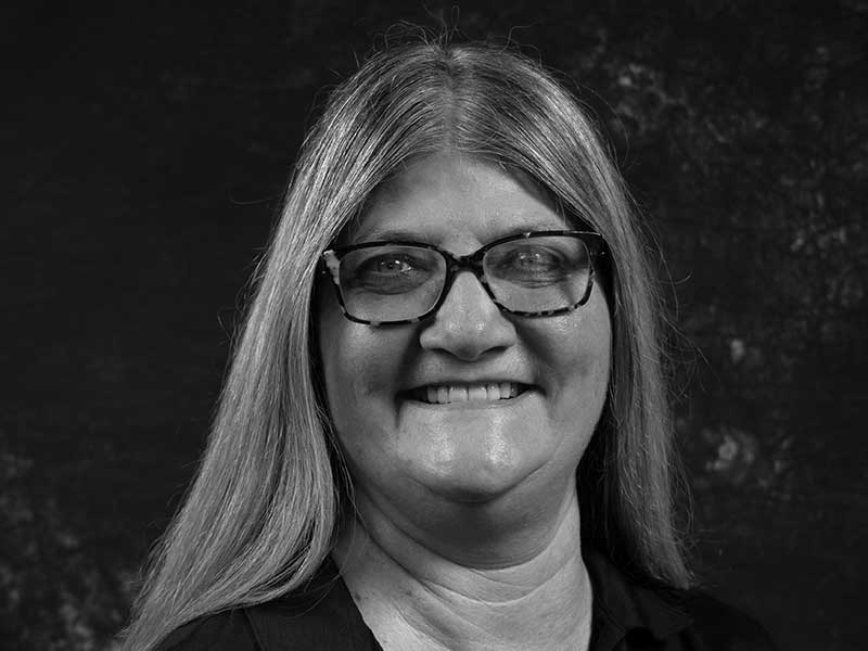Angela Larsen image